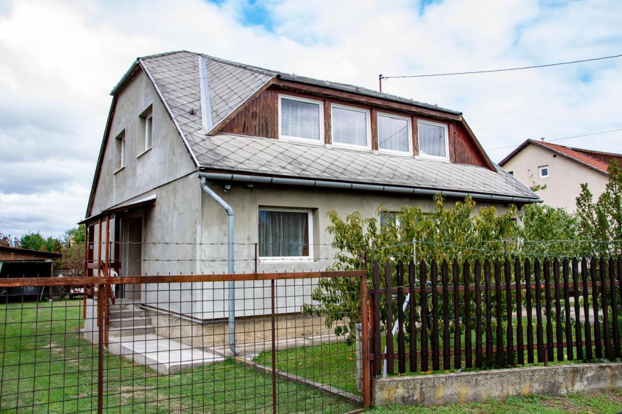 Luca Apartman Esztergom Exterior photo